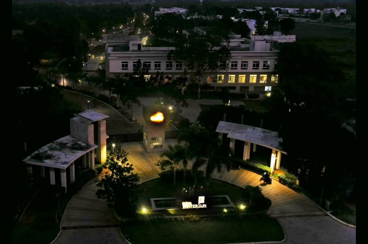 Spree Resort At Century Wintersun Dod Ballāpur 外观 照片